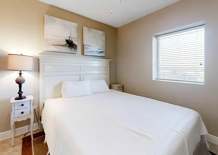Lovely Gulf-front With Pool Sauna Washer Dryer & Ac Holiday home *