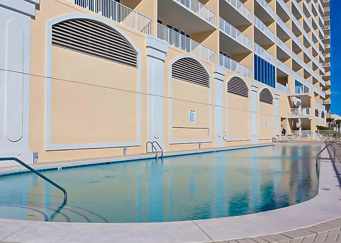 Lovely Gulf-front With Pool Sauna Washer Dryer & Ac * Gulf Shores